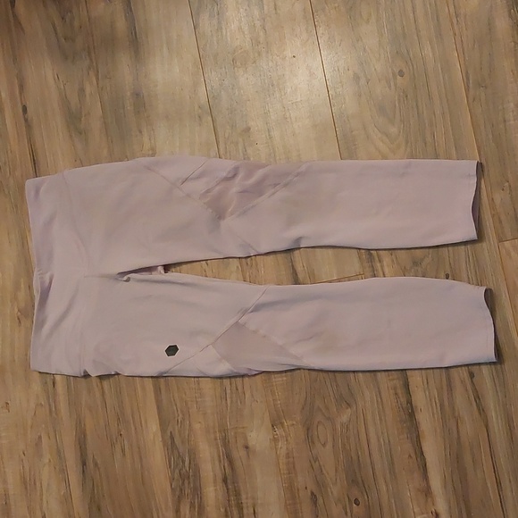 Under Armour Pants - Under Armour Heatgear Light Lilac Purple Crop Activewear Workout Leggings Sz Sm